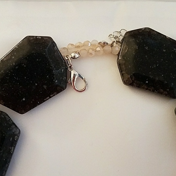 Beautiful necklace New WOT - Picture 3 of 6